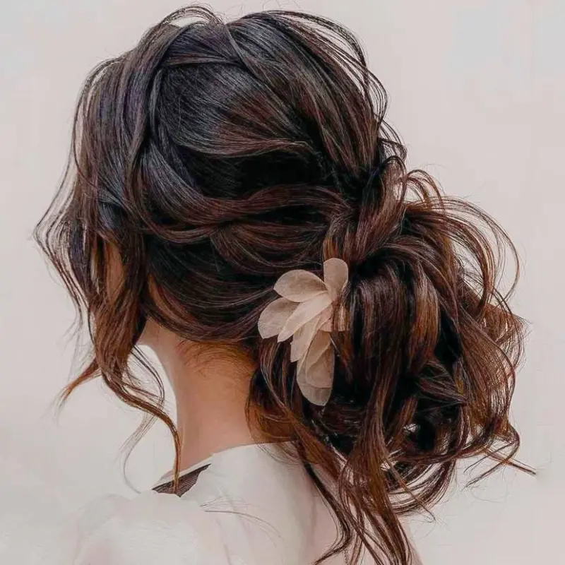 4 Runway-Approved Messy Buns to Copy STAT - theFashionSpot